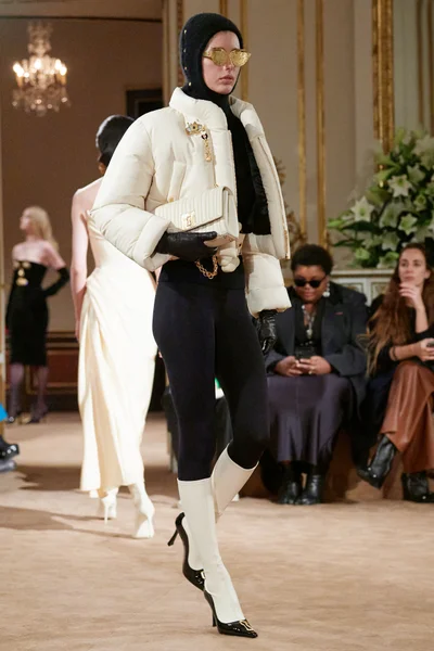 Look 29